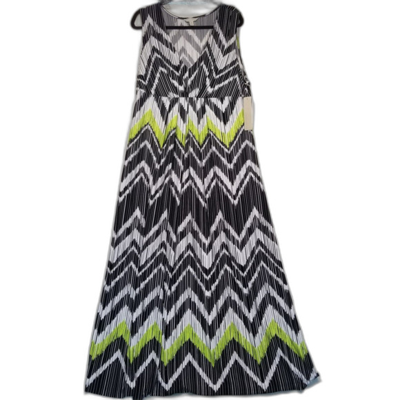 Laura Ashley XL Dress Maxi Black Green White Chevron Monterey Bohemian NEW - Picture 1 of 9